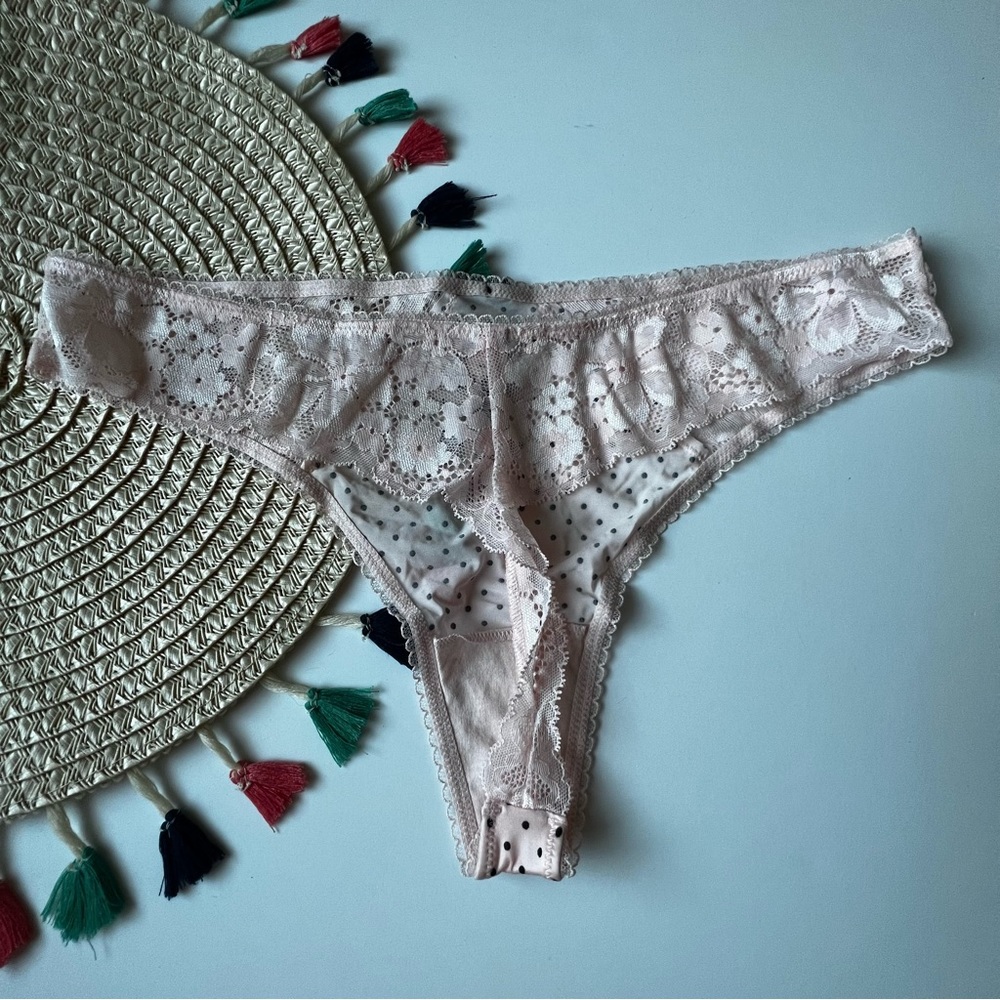 Victoria's Secret Body By Victoria Lace Black Thong Panty Pink Dots Large NEW - Picture 5 of 6